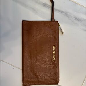 Michael Kors Brown Leather wristlet